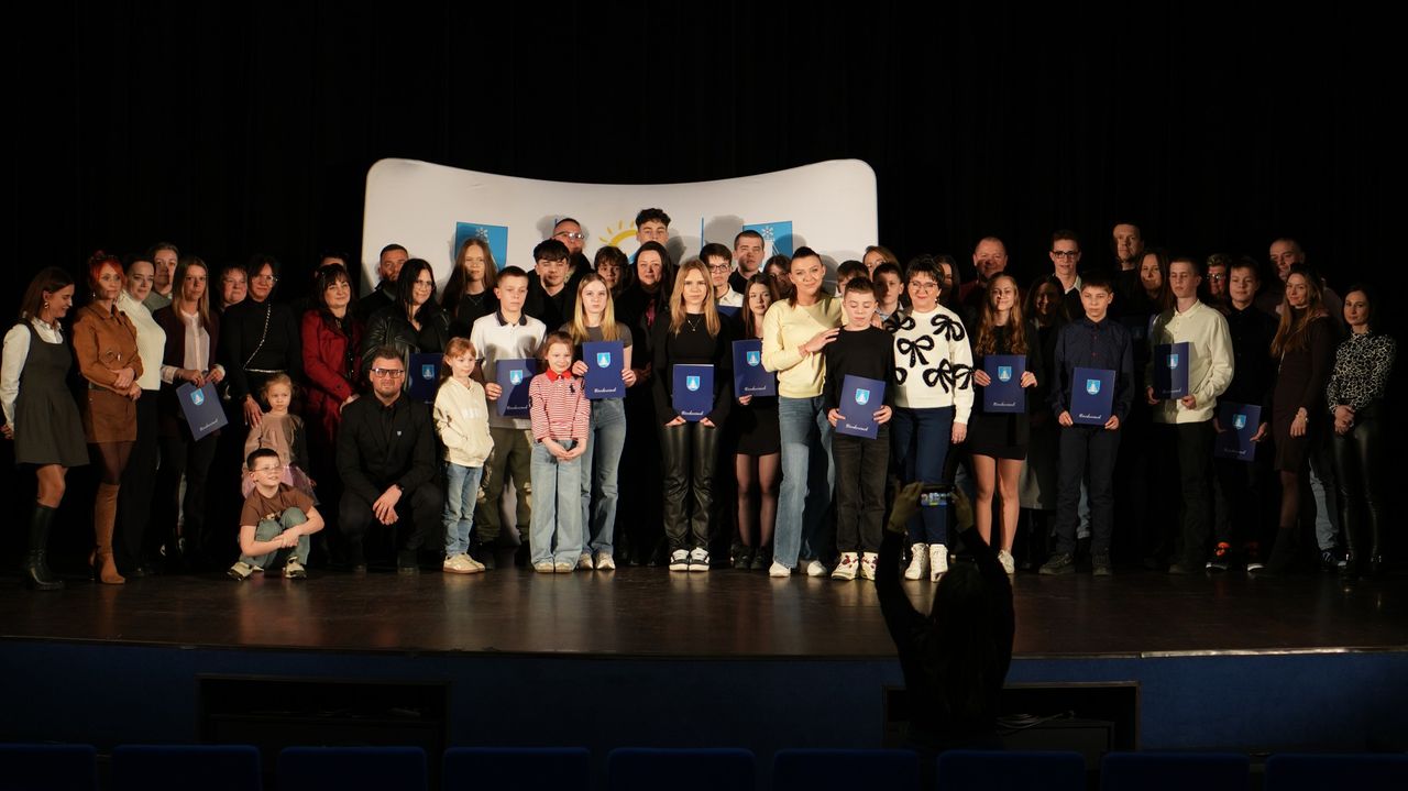 Władze Ciechocinka wręczyły stypendia za osiągnięcia sportowe