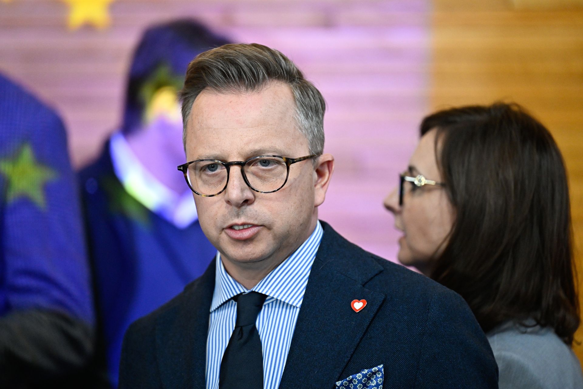PiS zmniejsza dystans do KO. Joński: Efekt Czarnka działa