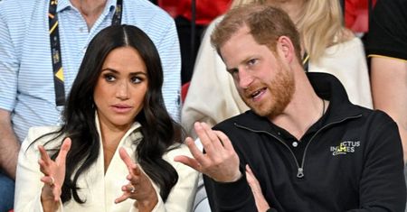 Książę Harry i Meghan Markle "obwiniają" COVID i... śmierć królowej za NIEPOWODZENIA w karierze: "Są przekonani, że mieli PECHA"