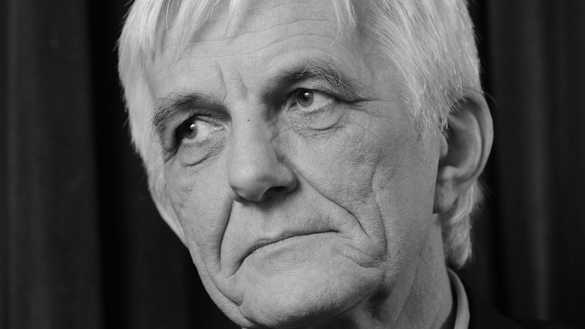 Publicysta i krytyk literacki miał 75 lat