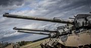 Koreańskie czołgi w błocie. Wojskowi opisują je w trzech słowach