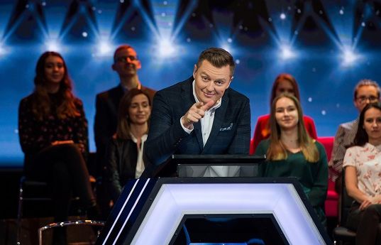Rafał Brzozowski gospodarzem „The Voice Senior 2”. Zastąpi Tomasza Kammela