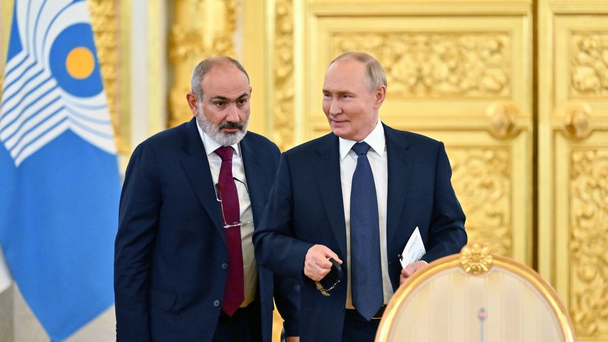 Nikol Paszynian i Władimir Putin
