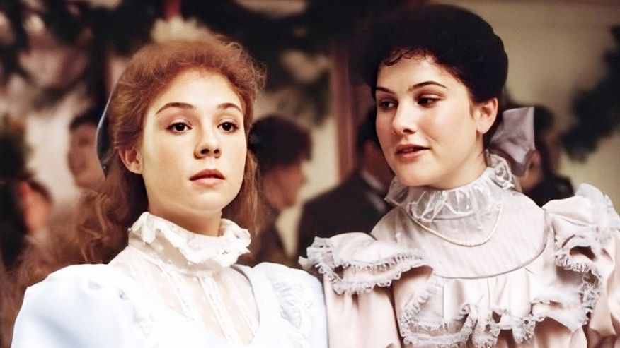 Schuyler Grant, Megan Follows. Kadr z filmu.