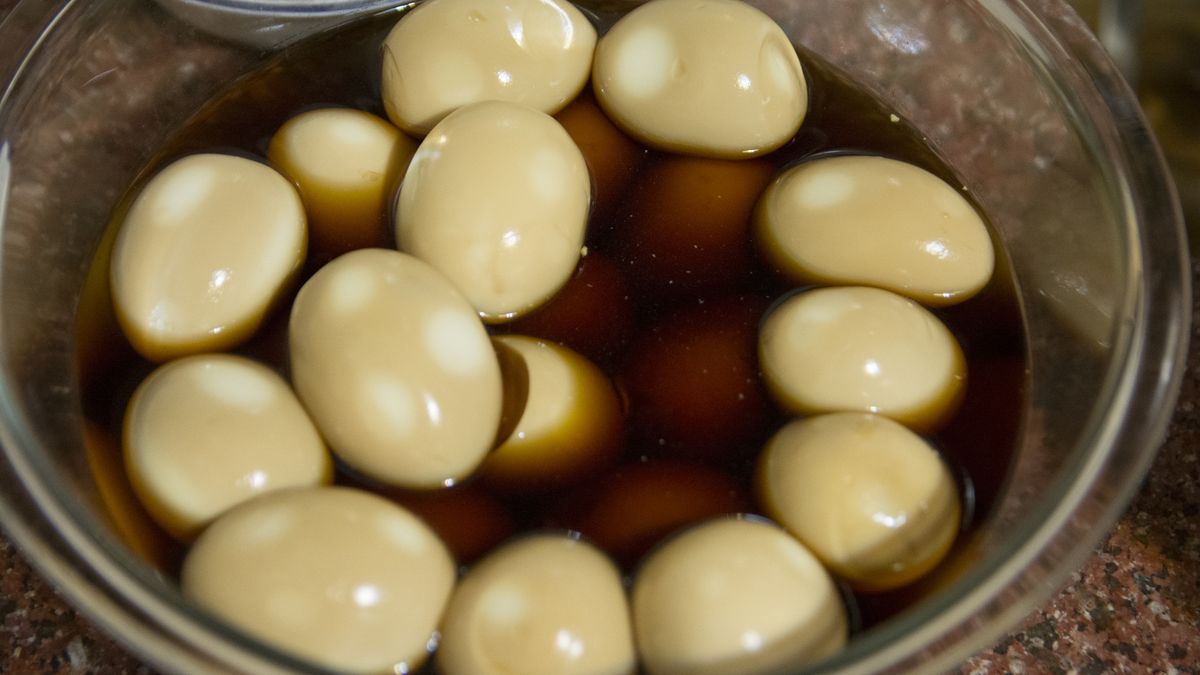 Cholina zawarta w jajach spowalnia proces starzenia się mózgu