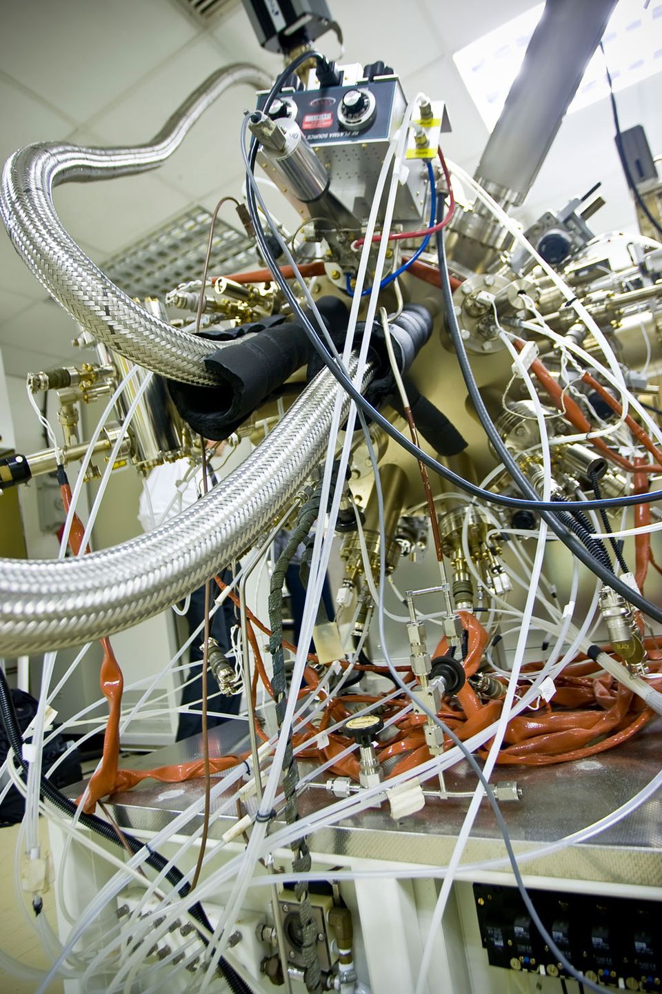 Maszyna produkująca gadżety atom po atomie [wideo] 5