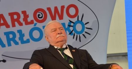 Wałęsa nazwał 500+ ochłapem, Cenckiewicz ripostuje: "BRAŁ 500+ OD SB!"