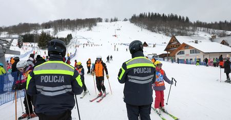 Policja musiała wkroczyć na stoki. Szczgólnie zwracali uwagę na jedną rzecz