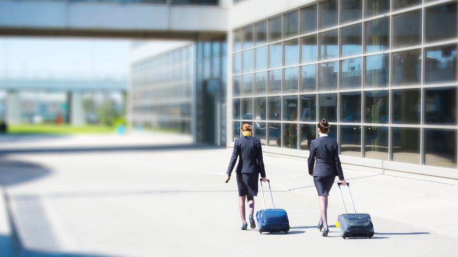 Stewardesy w czasie rozmowy rekrutacyjnej zostały karygodnie potraktowane (zdjęcie ilustracyjne)
