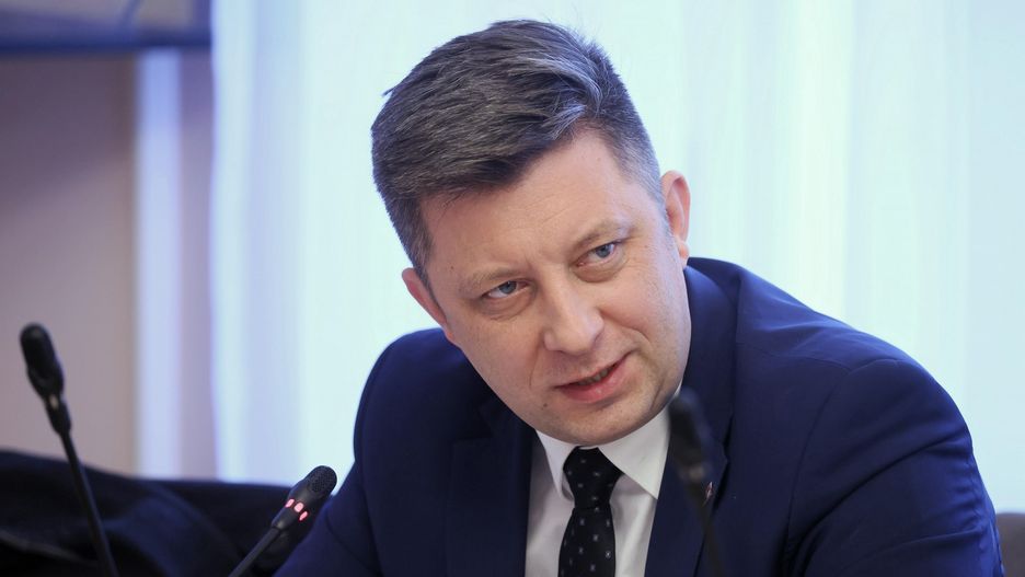 Afera mailowa. Dworczyk miał umówić wywiad. "Będziemy mieli pełną kontrolę"