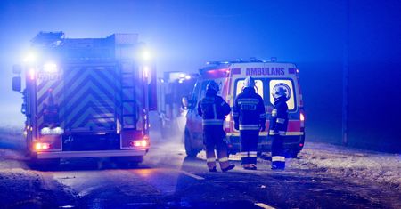 Poważny wypadek autokaru na A4. Wypadł z drogi