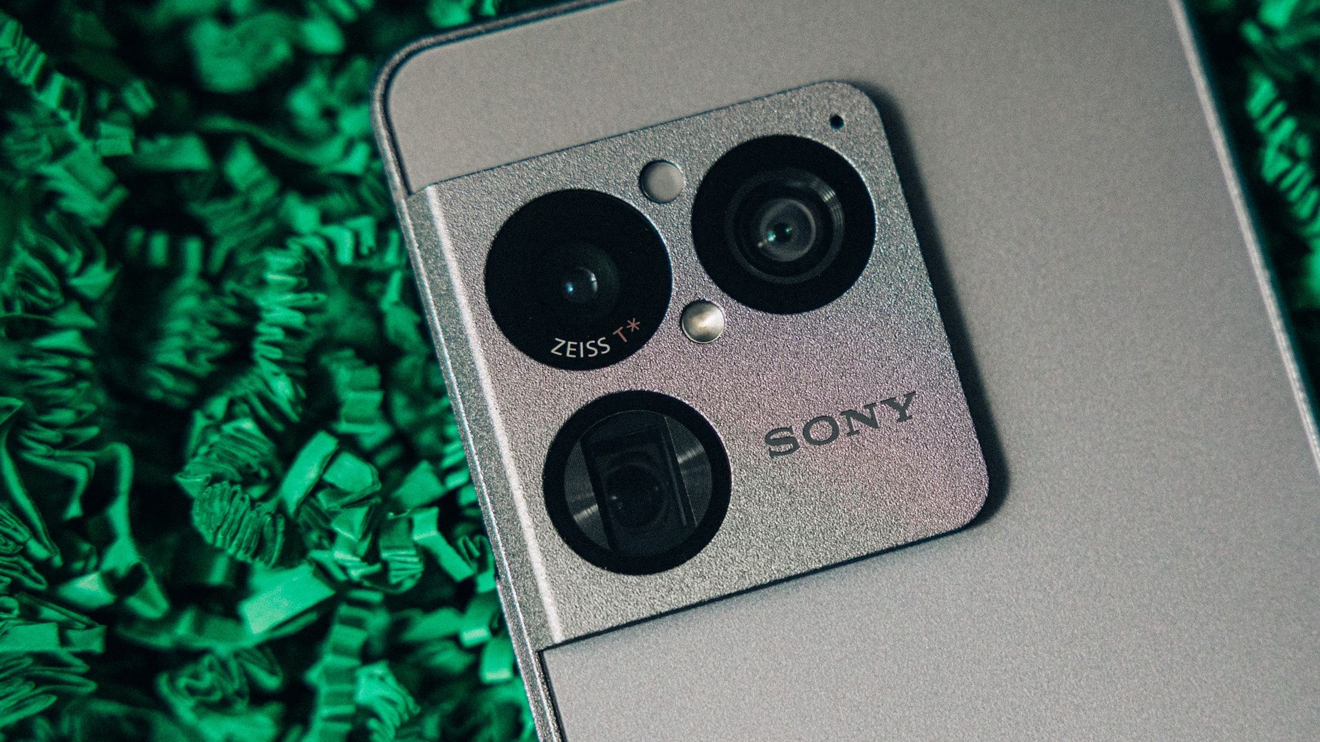Aparaty na tylnej ściance Sony Xperia 1 VIII.