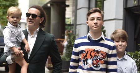 ODSTRZELONY Radosław Majdan z dziećmi idą do studia "Dzień Dobry TVN", by zrobić niespodziankę Małgorzacie Rozenek (ZDJĘCIA)
