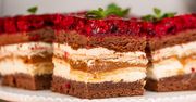 Ciasto Balladyna z malinami. Warstwowe ciasto na specjalne okazje