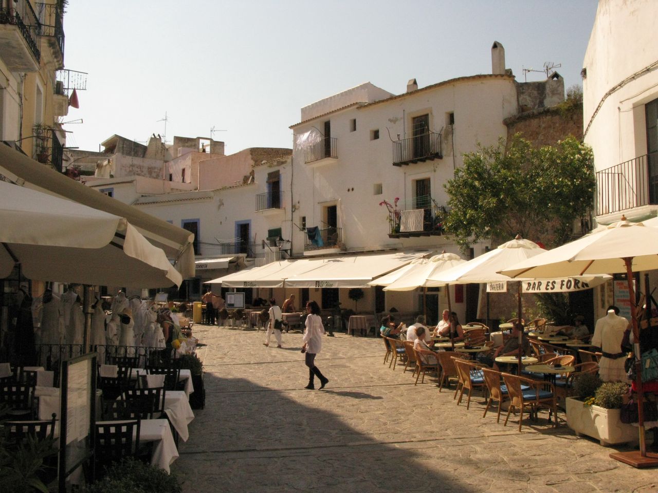 German tourist hospitalized after violent chef clash in Ibiza