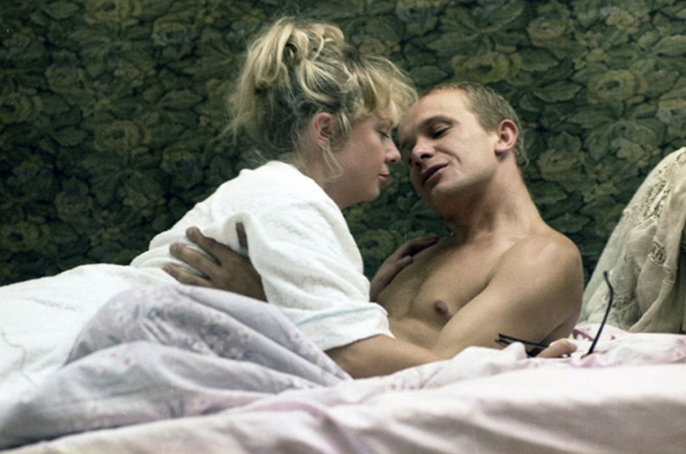 Anna Gronostaj w filmie Marka Koterskiego "Porno" (1989)