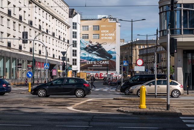 LET’S CARE WITH CCC – WYJĄTKOWY MURAL W CENTRUM WARSZAWY