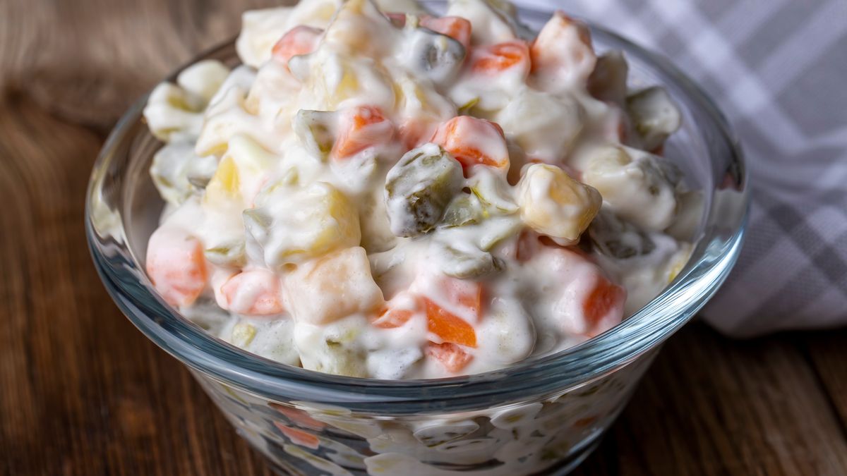 carrot, appetizer, dish, traditional, food, dinner, cuisine, potato, white, olivier, pea, vegetable, snack, prepared, gourmet, egg, salad, mayonnaise, christmas, festive, ingredient, table, olivier salad, mixed, cold, garnish, fresh, healthy, meal, delicious