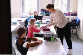 Zarobki nauczycieli "to kpina, nie prestiż". Sejm odrzucił poprawkę o podwyżkach