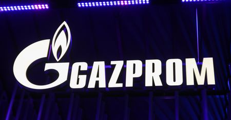 Rosja ogranicza dostawy gazu do Włoch. O jedną trzecią