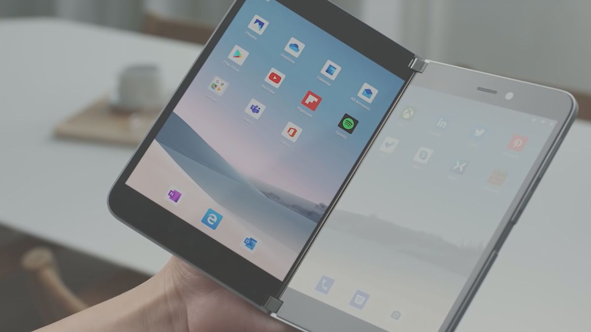 Microsoft Surface Duo nie pojawi się na MWC 2020, źródło: prezentacja produktu Microsoftu