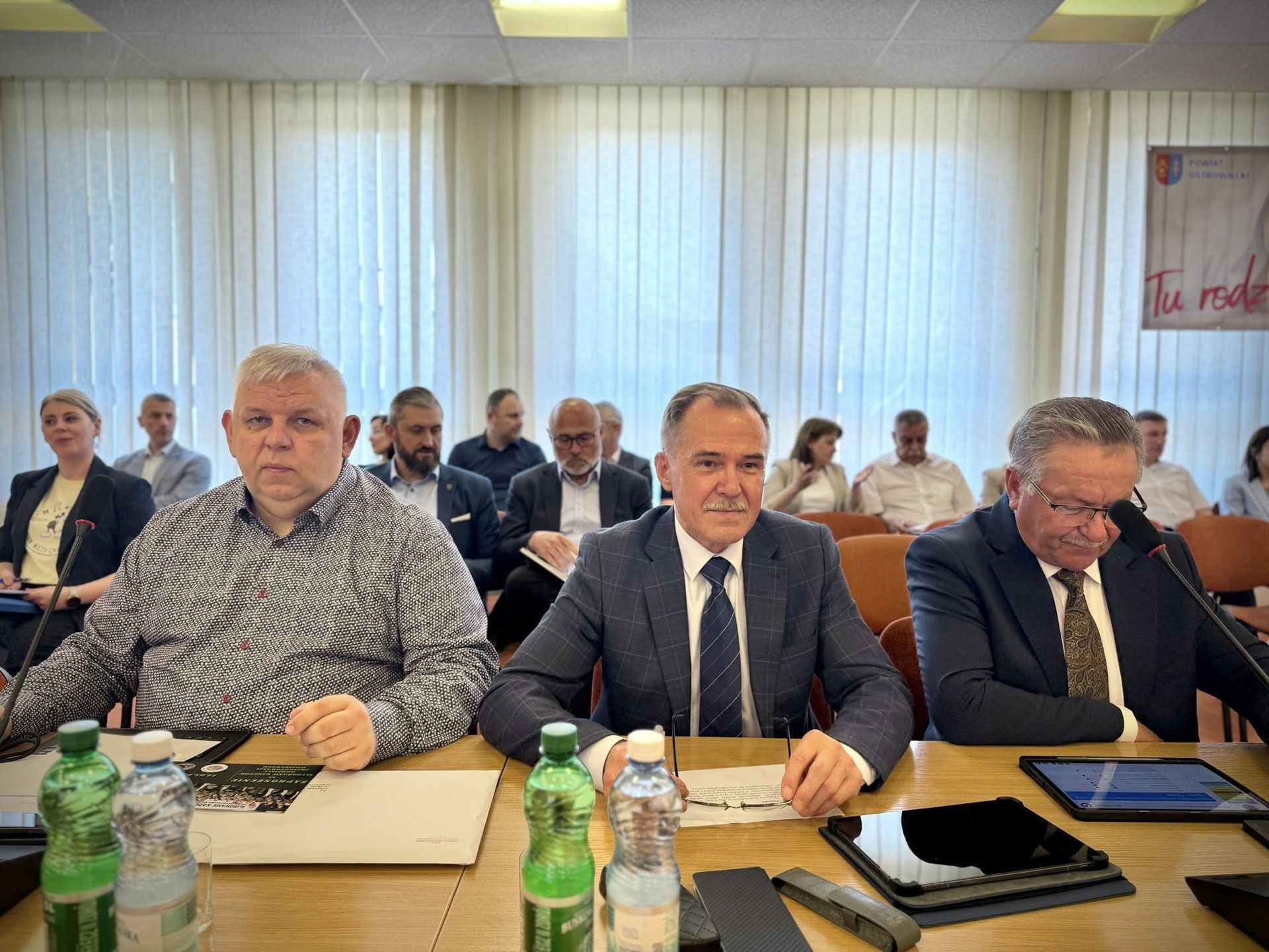 Obradowała Rada Powiatu Ostrowieckiego