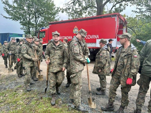 Obrona wału w Mysłakowicach
