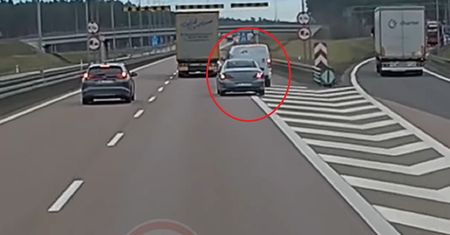 Dantejskie sceny na A2. Rzucił tym w kierowcę