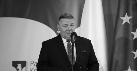 Nie żyje Tomasz Grzelewski. Był rzecznikiem PKW