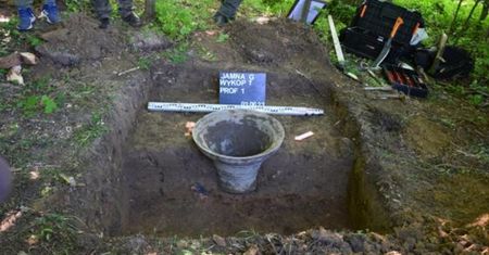 Leśniczy robił obchód. Dokonał historycznego odkrycia
