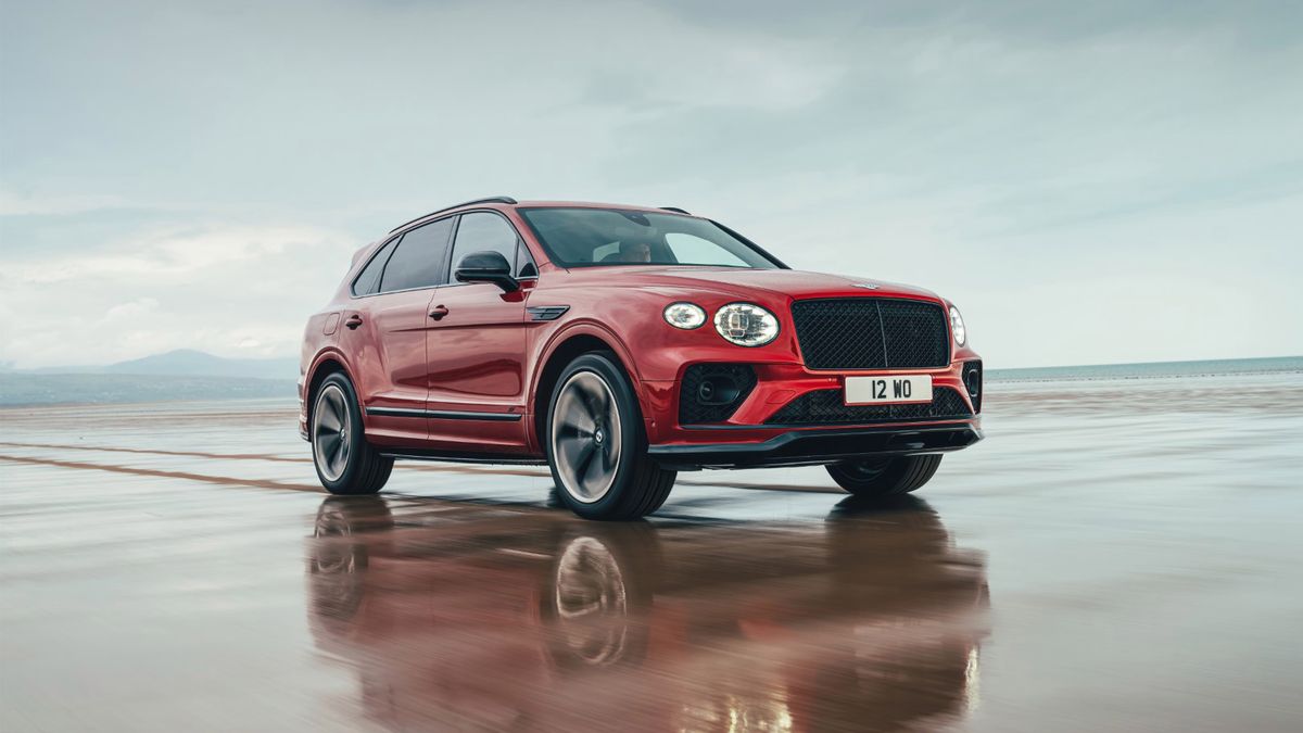 Bentley Bentayga S wyróżnia się dynamicznie wystylizowanymi detalami.