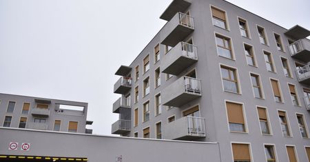 "Odrobiły część strat". Jedna grupa zyskała na rynku mieszkaniowym