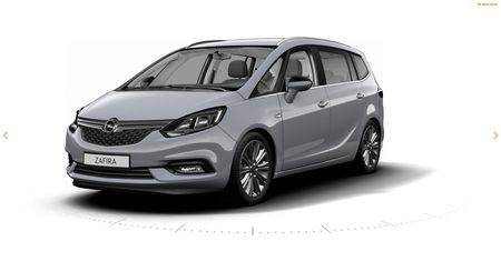 Opel Zafira Tourer po liftingu (2017) - zdjęcia szpiegowskie