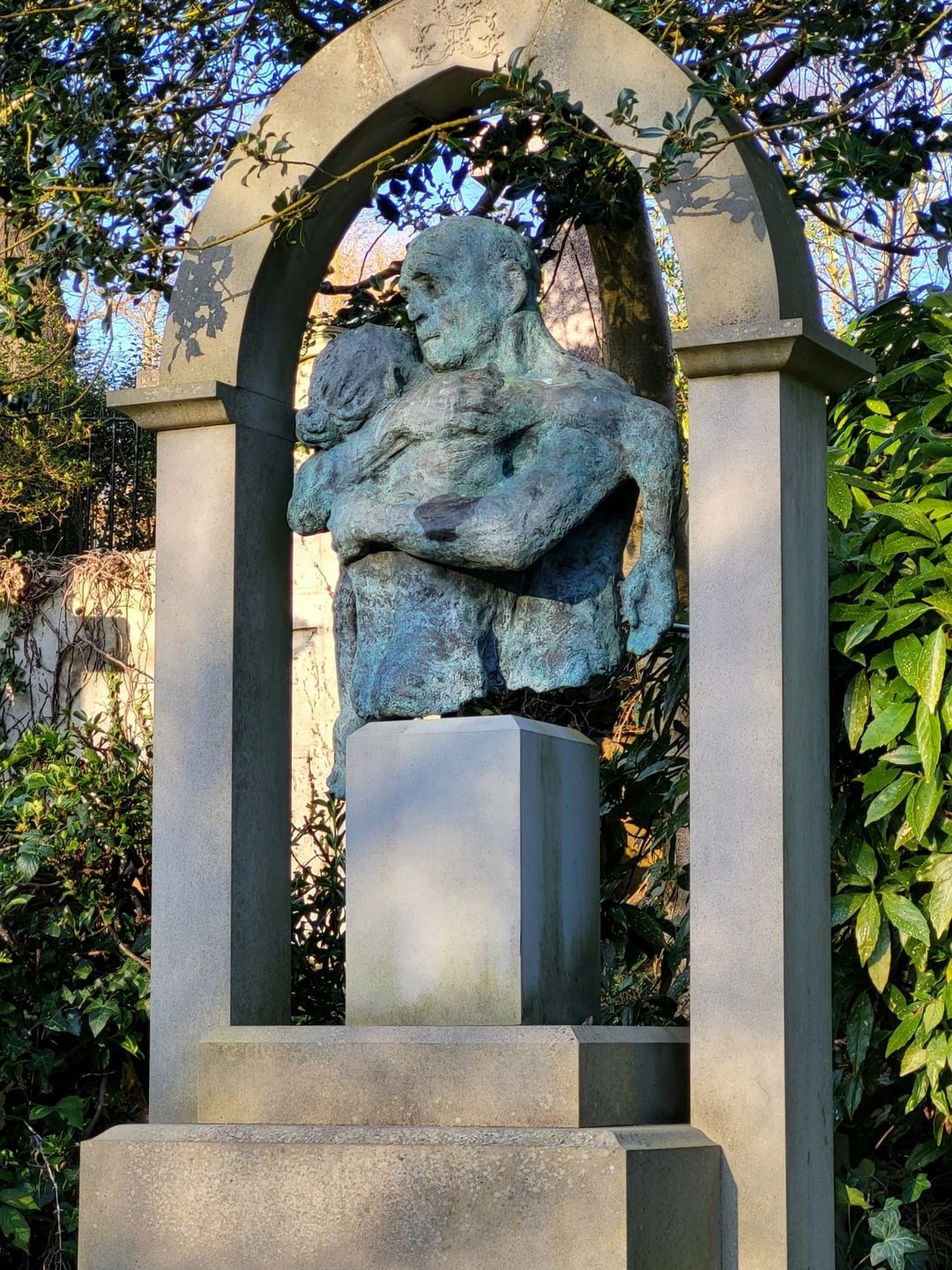 Highgate to prawdziwa galeria sztuki funeralnej