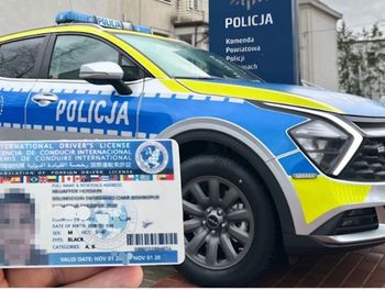 Kutno: Obcokrajowiec pokazał fałszywe prawo jazdy. Kupił je w internecie