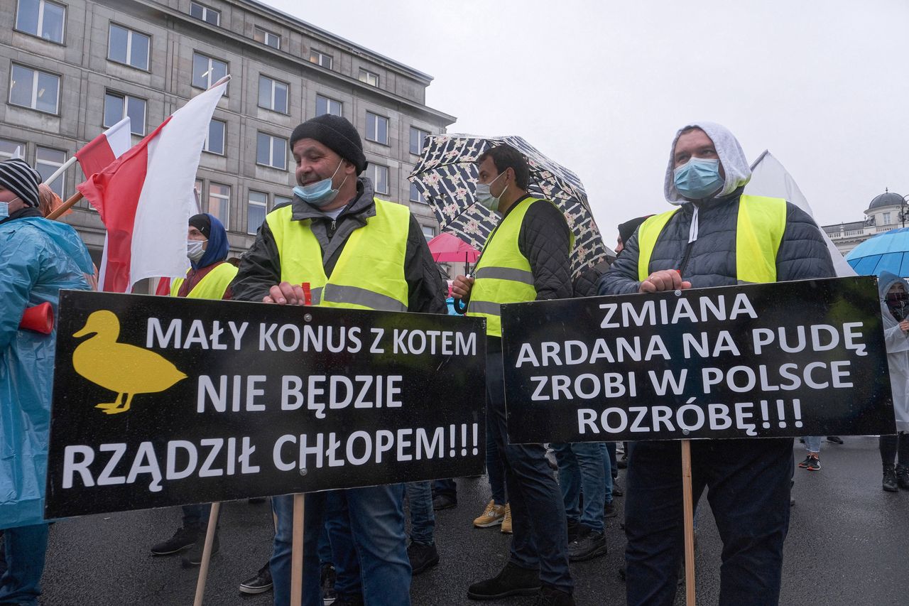 Protest rolników. Politycy wyproszeni ze sceny przed Sejmem