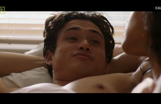 Logotypy i oznaczenia „zaśmiecają” ekran? KRRiT wyjaśnia