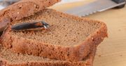 Rozłóż w kuchennych szafkach. Karaluchy wyprowadzą się z twojego domu