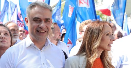 Emerytalny pomysł PiS to gorący kartofel w rządzie Tuska. Mówią: za drogo