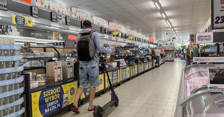 Koniunktura konsumencka lekko w górę. Nastroje jednak wciąż fatalne