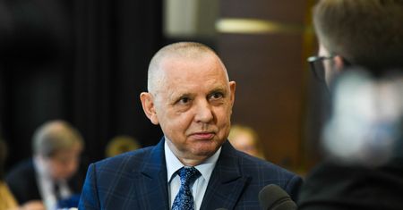 Uchylą immunitet prezesowi NIK? Sejmowa komisja jest za