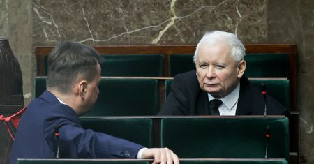 MON, biznesmeni i działka dla wojska. Opozycja żąda działań CBA i prokuratury po tekście WP