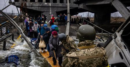 Wojna w Ukrainie. Rosjanie zaatakowali korytarz humanitarny w Mariupolu