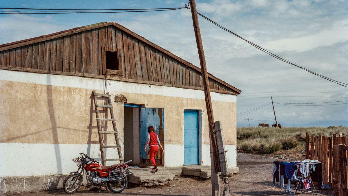 Intymne przedstawienie Mongolii w średnioformatowych kadrach Frédèrica Lagrange’a 1