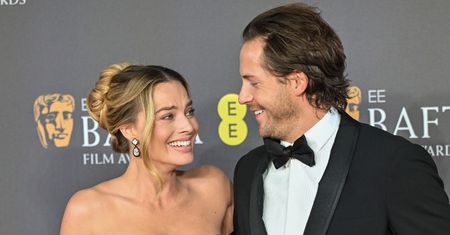 Margot Robbie JEST W CIĄŻY! Pokazała ciążowe krągłości na wakacjach we Włoszech