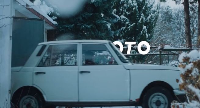 Zabytkowy Wartburg "bohaterem" kampanii świątecznej Otomoto