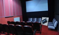 Walentynki 2021 w kinie. Podpowiadamy, gdzie wybrać się na film w Warszawie