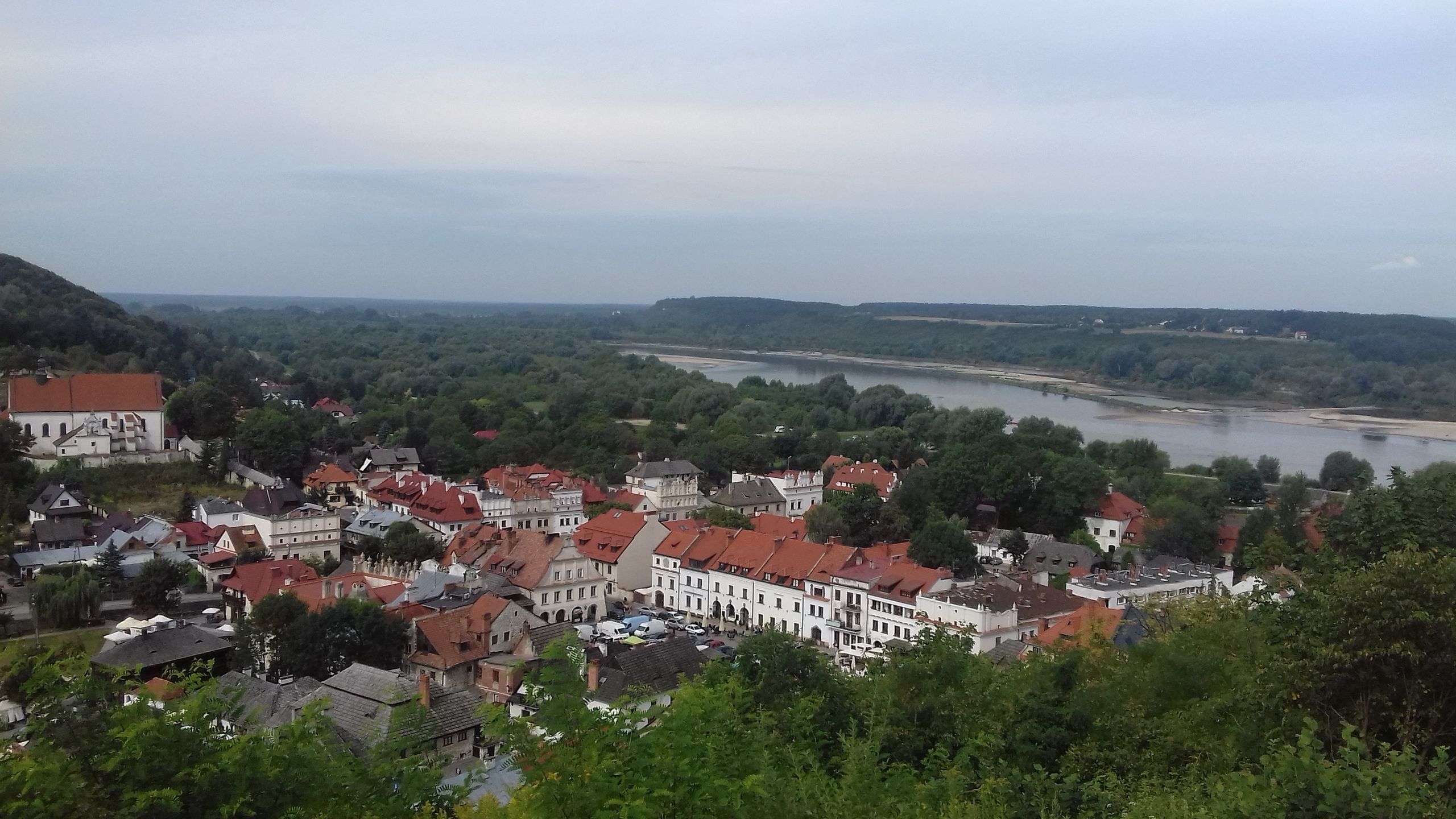 Widok ze wzgórza Trzech Krzyży na Kazimierz Dolny i Wisłę