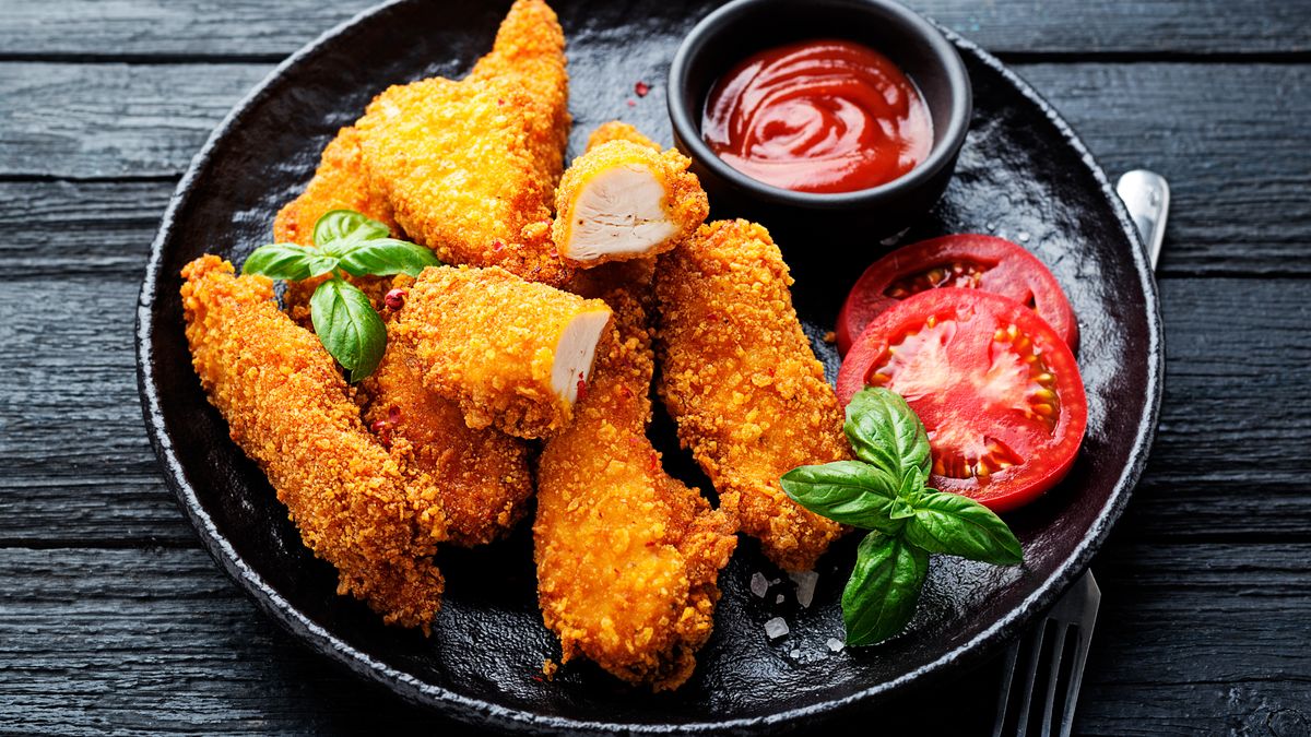 Nuggetsy w płatkach kukurydzianych
