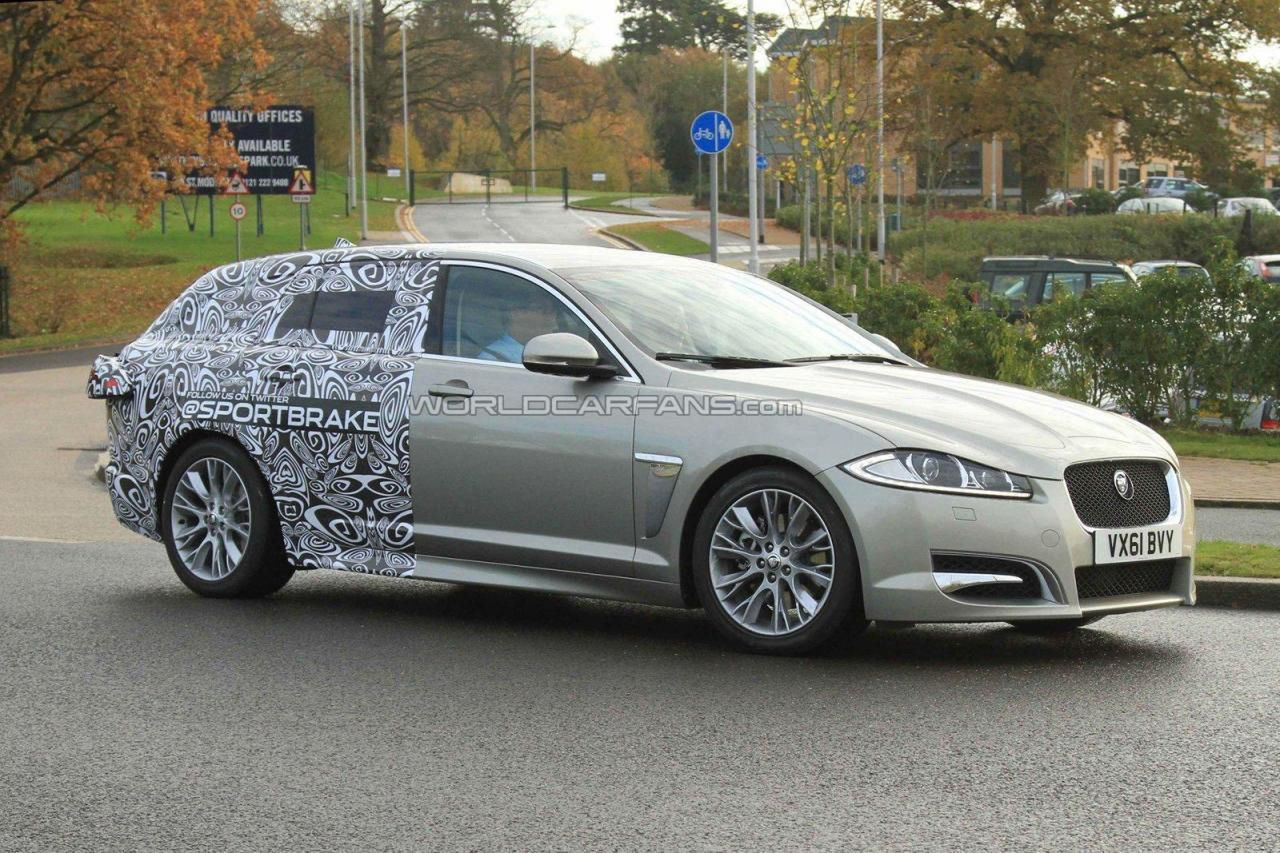 2012 Jaguar XF Sportbrake w kamuflażu